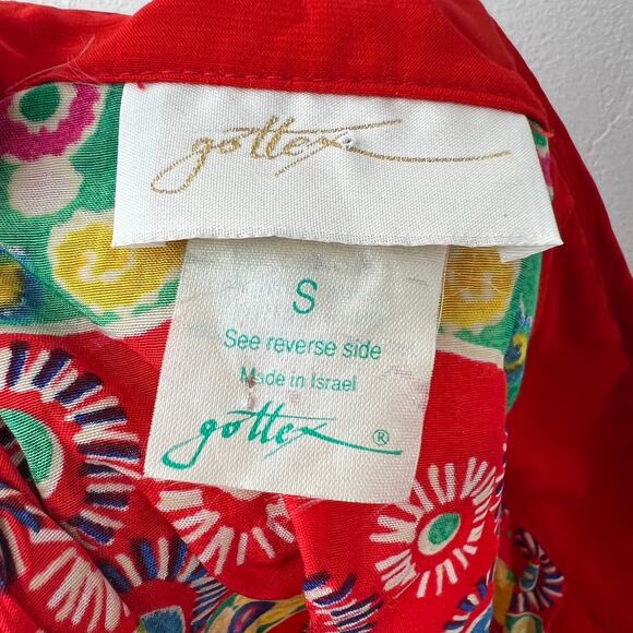 VINTAGE Gottex Red Top Floral Embroidered Collared Long Sleeve Button-Up Small S - Picture 9 of 10